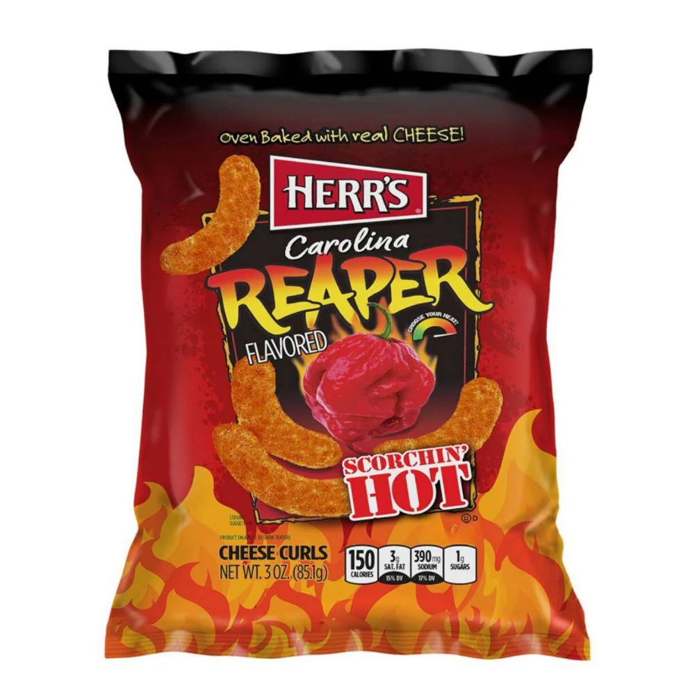 Herr's Carolina Reaper gewürzte Käse-Curls, 28g Chips-Packung 