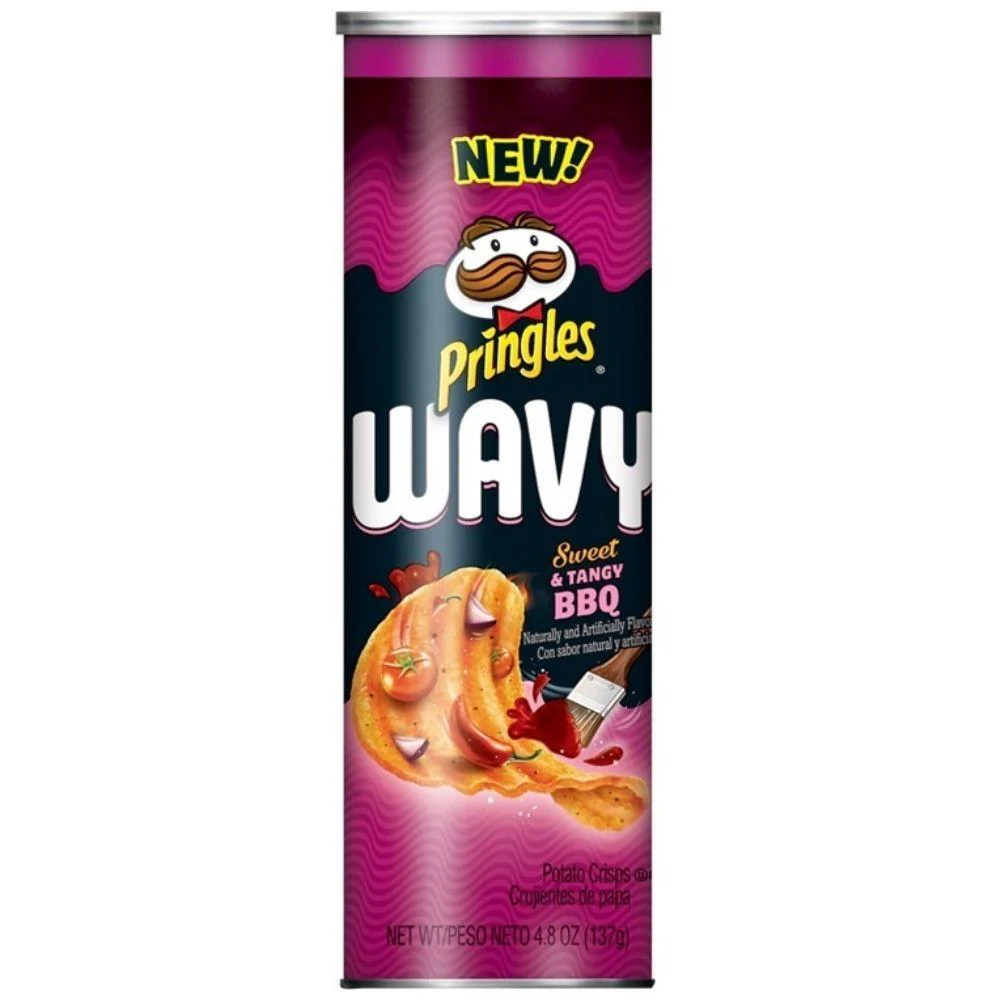 Pringles Wavy Sweet and Tangy BBQ, würzige Cheddar- und BBQ-Chips 136g
