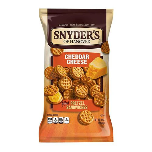Snyder's Pretzel Sandwiches Cheddar Cheese, mit Käsecreme gefüllte Brezeln, 60g